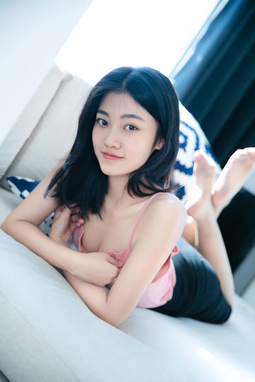 日本成年免费三级片